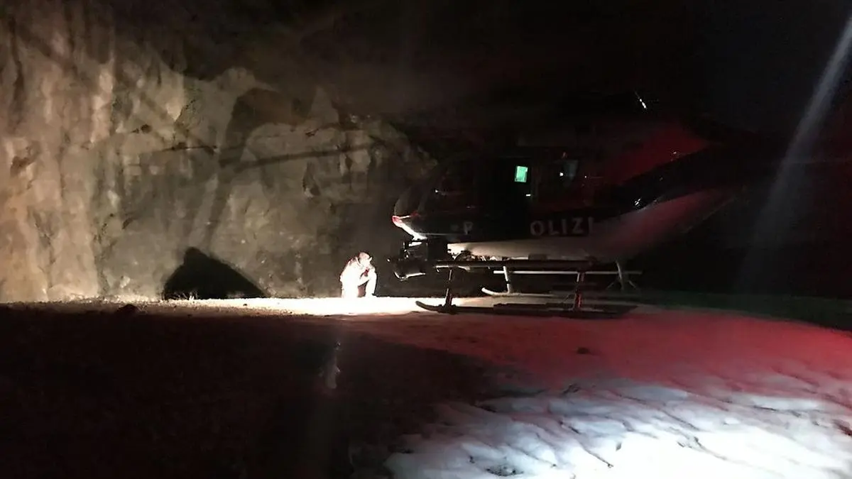 Einweisung des Polizeihubschraubers