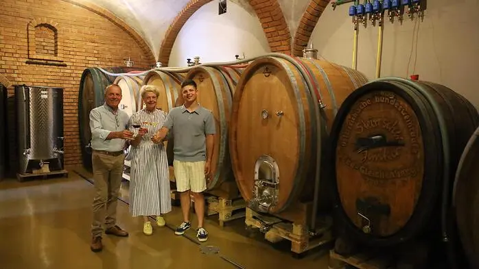 Weinbau Hutter präsentierte den Gästen in Reiting bei Feldbach den neuen Weinkeller