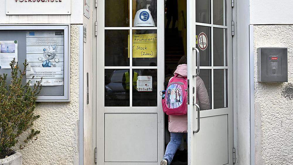 Der Direktor einer Grazer Volksschule sieht sich mit schweren Vorwürfen konfrontiert (Sujetfoto)