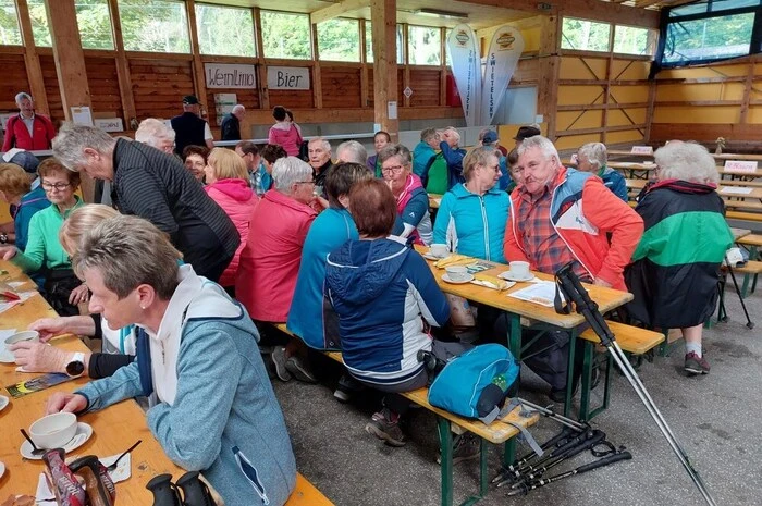 Die weitere Route mit dem Sagenweg leitete Robert Pestitschegg und Lore Valencak konnte bei der Stadtführung viel Wissenswertes von den Sehenswürdigkeiten in der Stadt Oberwölz vermitteln.