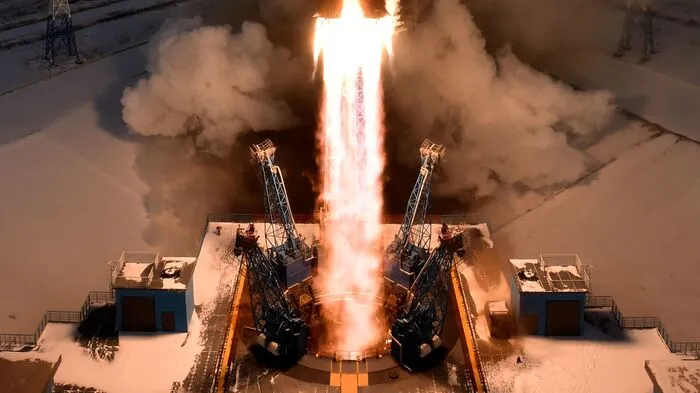Eine Panne mit einem Satelliten hat den zweiten Raketenstart von Russlands Weltraumbahnhof Wostotschny überschattet. Es sei nicht gelungen, Kontakt zum Wettersatelliten "Meteor-M Nr. 2-1" herzustellen, teilte die Raumfahrtbehörde Roskosmos am Dienstag mit.   