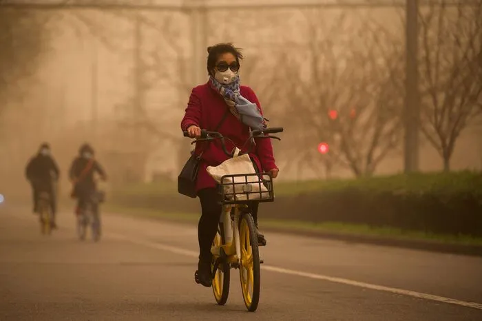 Das chinesische Wetteramt ging davon aus, dass zwölf Provinzen von dem Sturm betroffen sein werden oder bereits getroffen wurden.