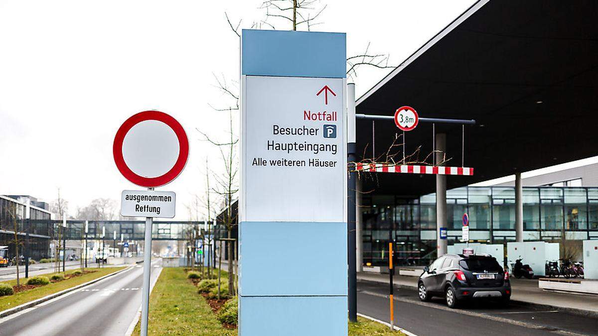 Der Schüler wird im Klinikum behandelt