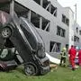Die beiden aus dem Parkdeck gestürzten Autos
