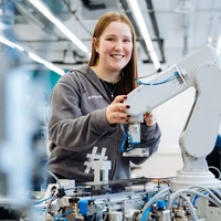Kärntens Industrie verzeichnet in verschiedensten Bereichen beeindruckende Erfolge – gleichzeitig ist sie Wachstumsmotor für die Region und der größte Arbeitgeber im Land