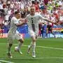 Torjubel von Erik Janza 13 Slowenien, Zan Karnicnik 2 Slowenien zum 1:0, Slowenien vs. Serbien Fussball, UEFA EURO, EM, Europameisterschaft,Fussball 2024, Gruppenphase, 2. Spieltag, 20.06.2024 Muenchen Bayern Deutschland *** Goal celebration by Erik Janza 13 Slovenia , Zan Karnicnik 2 Slovenia to 1 0, Slovenia vs Serbia Football, UEFA Euro 2024, Group stage, Matchday 2, 20 06 2024 Munich Bavaria Germany Copyright: xkolbert-press/ChristianxKolbertx