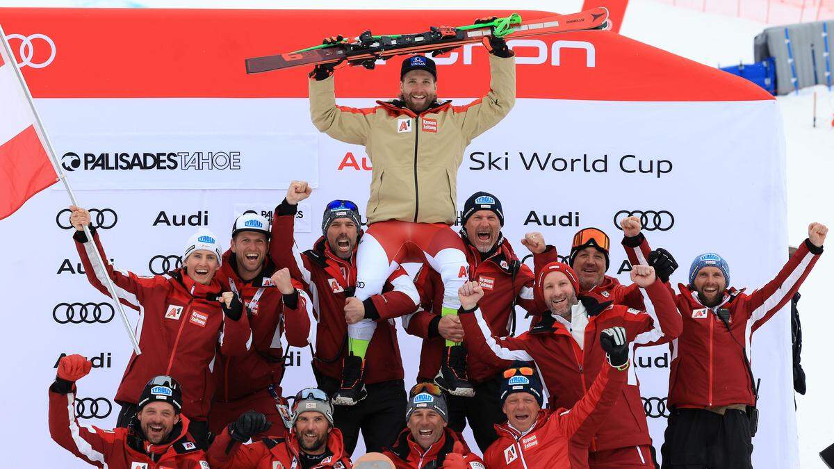 Das ÖSV-Team jubelte mit Marco Schwarz