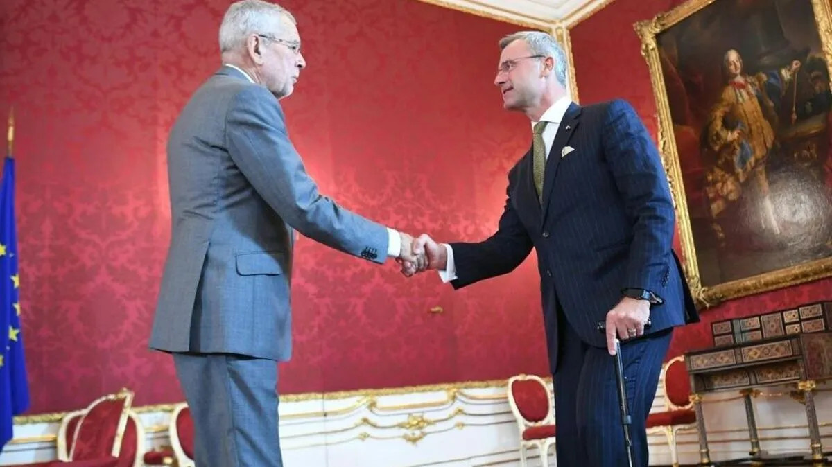 Hofer zu Besuch bei Van der Bellen