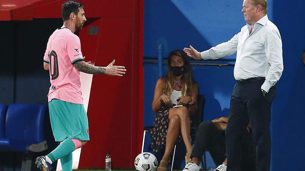 Ronald Koeman (rechts) meint, Lionel Messi sei traurig über den Suarez-Abgang, aber motiviert