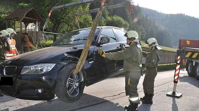 Eines der beiden Unfall-Fahrzeuge