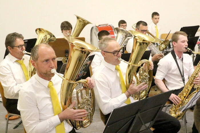 Die Marktmusikkapelle Guttaring lud unter Obfrau Patricia Schmied zum "Frühlingserwachen" in den örtlichen Kultursaal. 