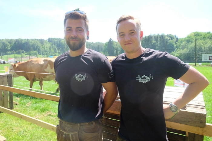 Daniel Zangl und David Maurer vom Verein "Die Zeitlosen" zeichneten für die Veranstaltung verantwortlich