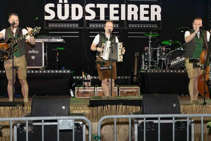 Für beste Stimmung sorgte das abwechslungsreiche Rahmenprogramm mit musikalischer Unterhaltung.