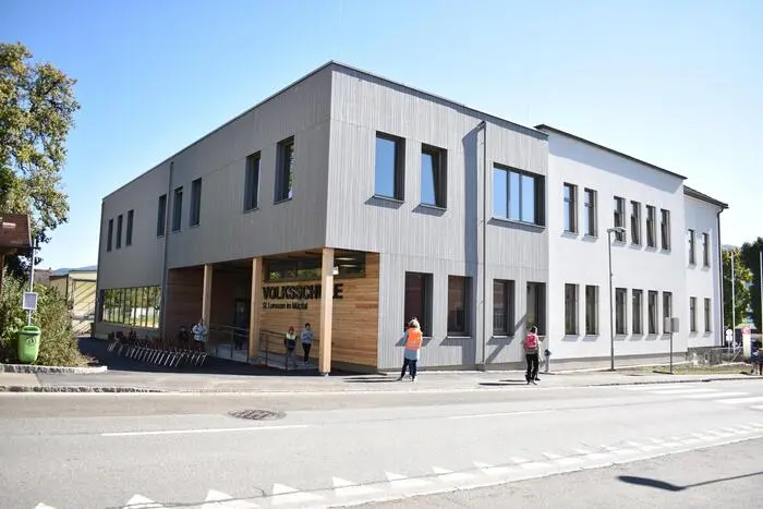 Die Sanierung der Volksschule wurde in Doppelhofers Amtszeit begonnen