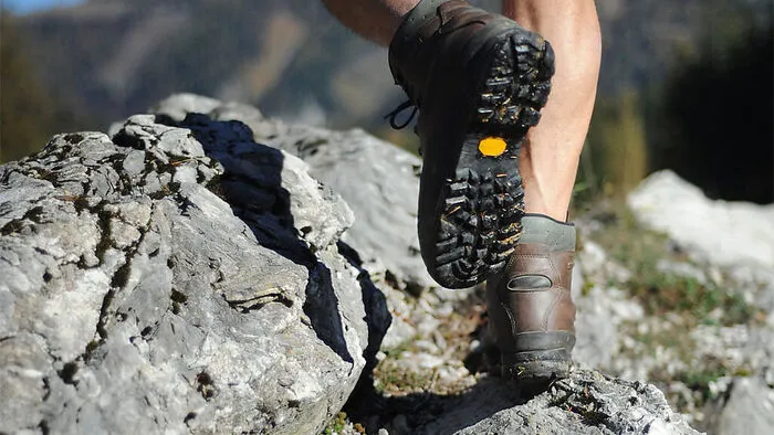 Alpine Notlage: Mann mit Hubschrauber geborgen