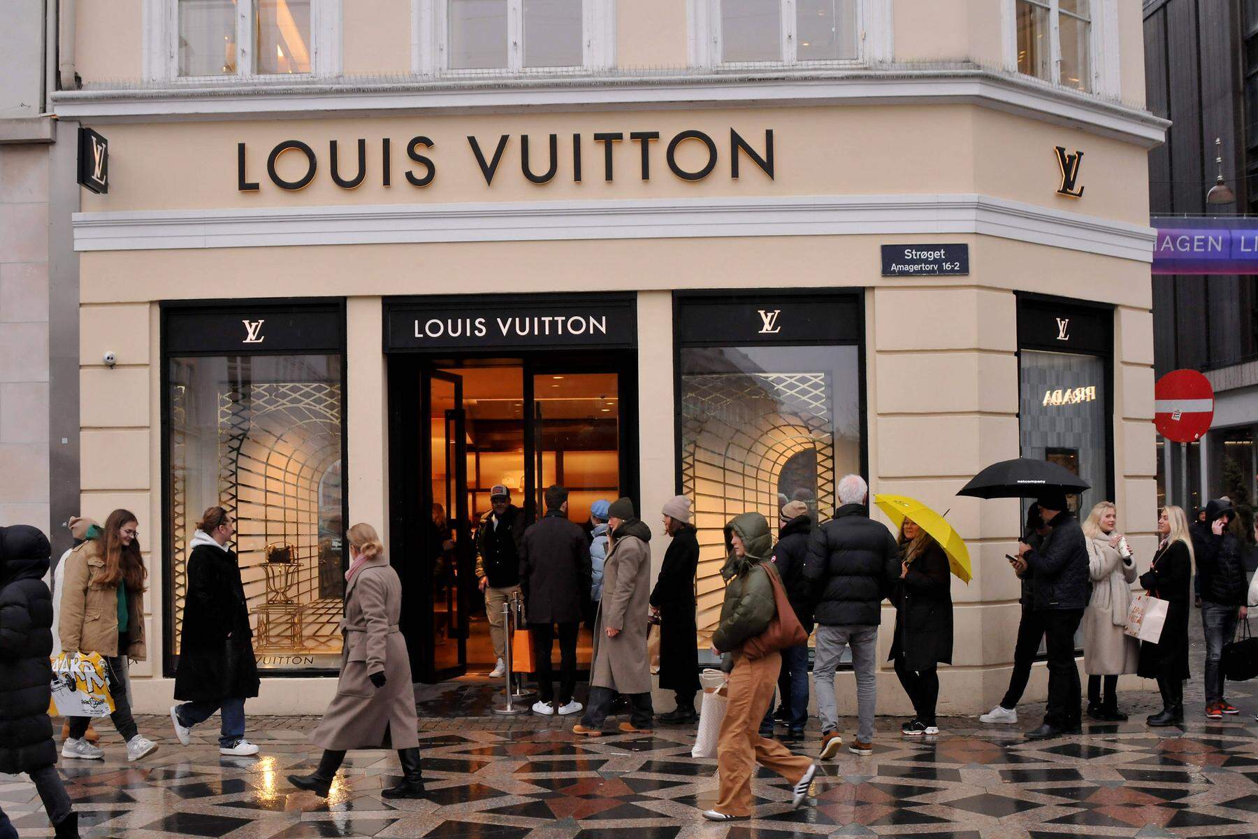 Louis Vuitton, Dior & Co.  | 15,2 Milliarden Euro Gewinn: Luxuskonzern LVMH meldet ein weiteres Rekordjahr 