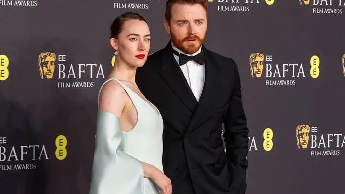  Jack Lowden und Saoirse Ronan 