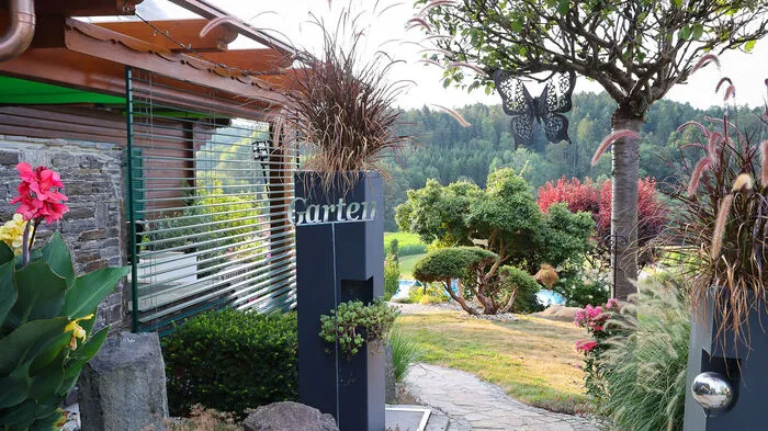 Der Eingang zum Garten.