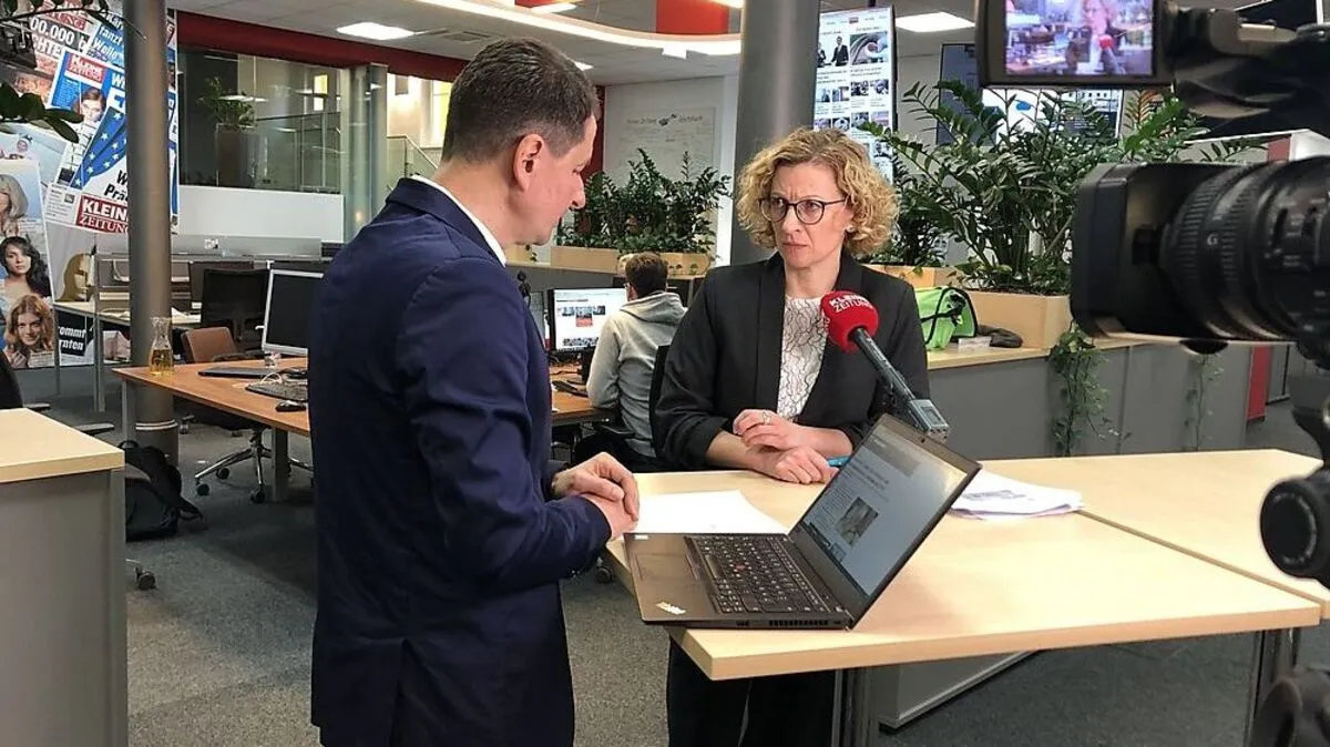 Expertinnen der Arbeiterkammer informierten im Livestream