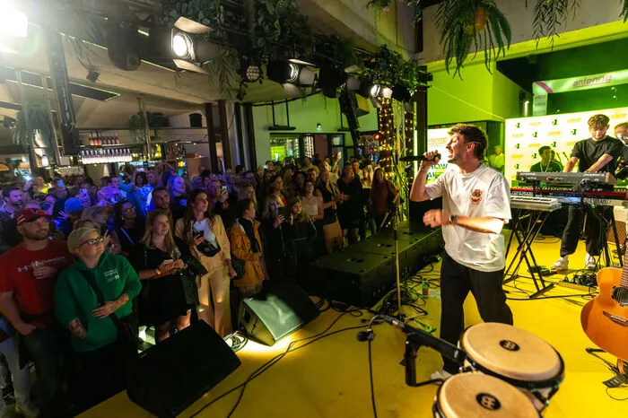 Auf der Bühne sorgten Rian, Lemo und die DJs Stereoact für gute Stimmung