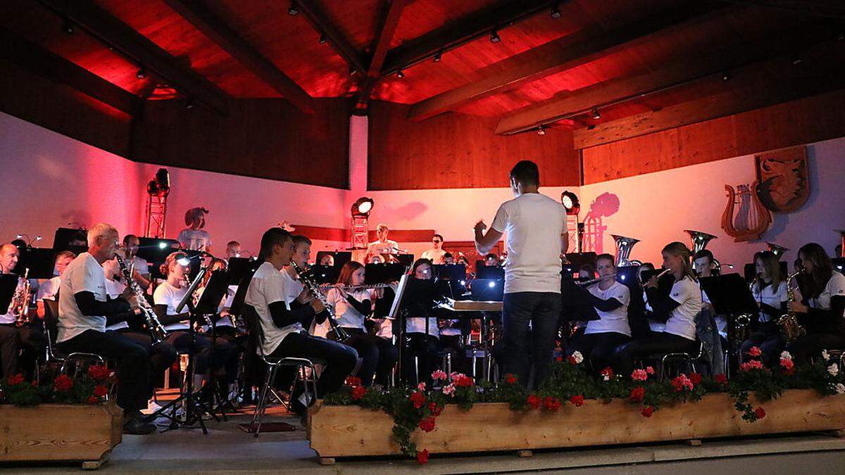 Beim Pavillon in Gaimberg fand das viel beklatsche Konzert statt