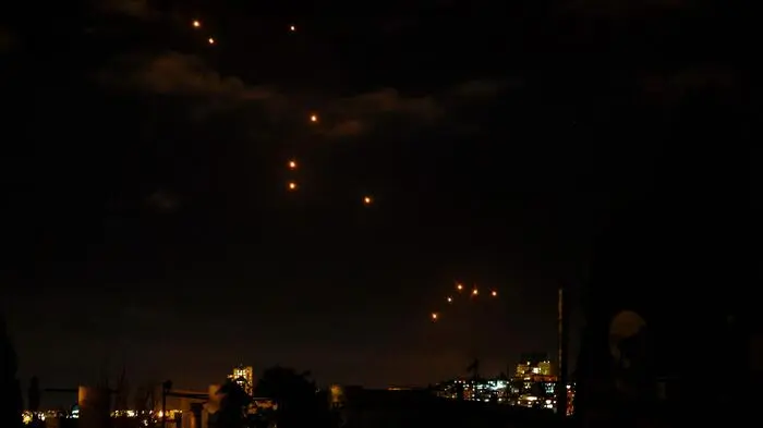 Dienstagabend werden unzählige Raketen aus dem Iran Richtung Israel abgefeuert. Auch Jerusalem ist betroffen. 