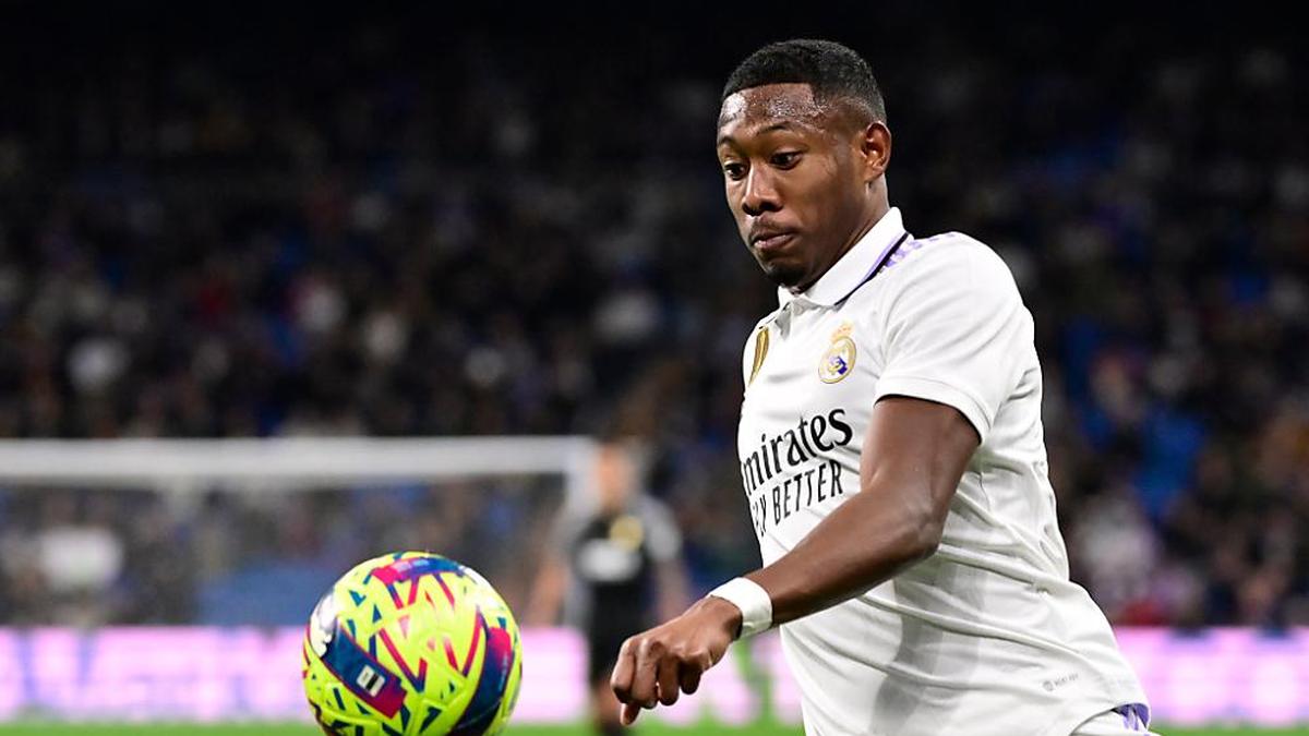 Real Madrid's Austrian defender David Alaba controls the ball during the Spanish League football match between Real Madrid CF and Elche CF at the Santiago Bernabeu stadium in Madrid on February 15, 2023. (Photo by JAVIER SORIANO / AFP)