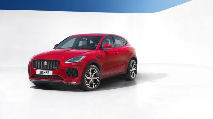 Endlich ist die Katze aus dem Sack: Jaguar kompaktes SUV E-Pace ist 4395 Millimeter lang, der Radstand von 2681 Millimeter bietet Platz für bis zu fünf Erwachsene.