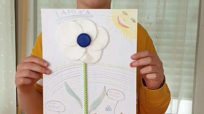 Tamina Biela (9) aus Spielberg wünscht einfach allen ein schönes Osterfest.