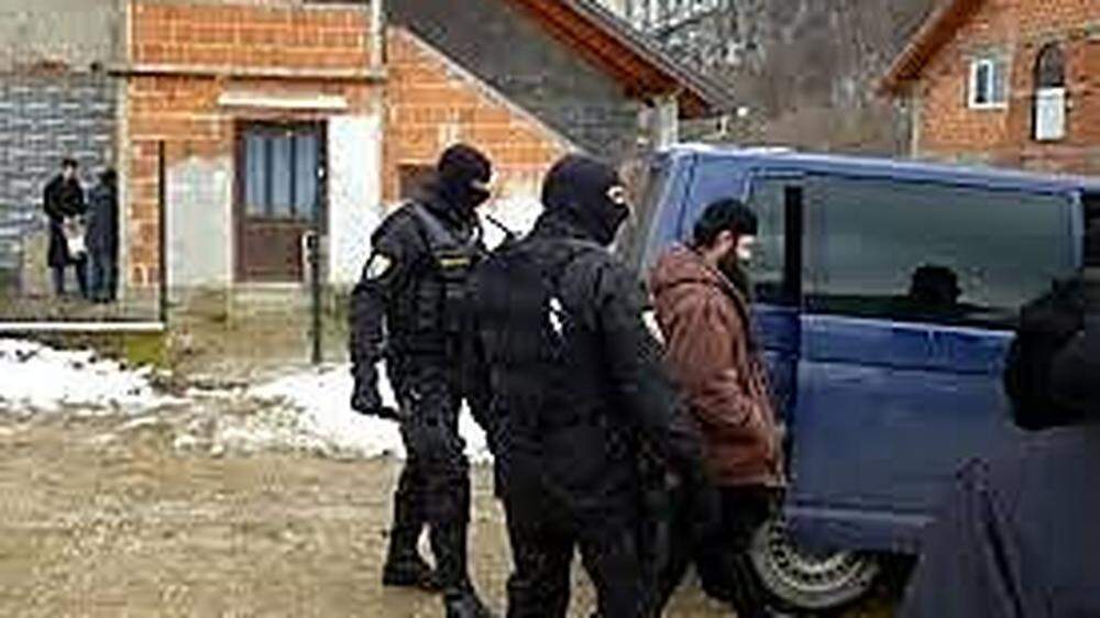 Polizei-Razzia in Gornja Maoca