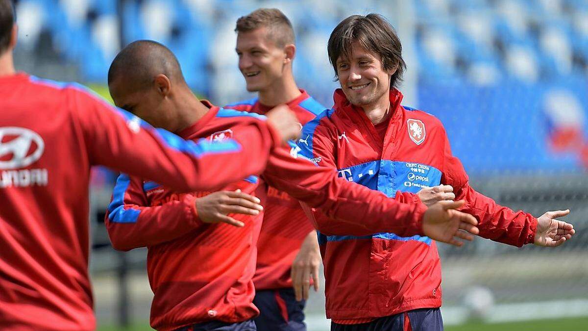 Vor Tschechiens Kapitän Tomas Rosicky (rechts)  hat Kroatien Respekt