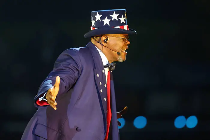 Auch Schauspieler Samuel L. Jackson ließ sich das Super Bowl-Spektakel nicht entgehen