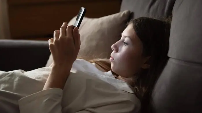 Trotz der negativen Auswirkungen sollten Kinder nicht grundlegend vom Smartphone ausgesperrt werden 