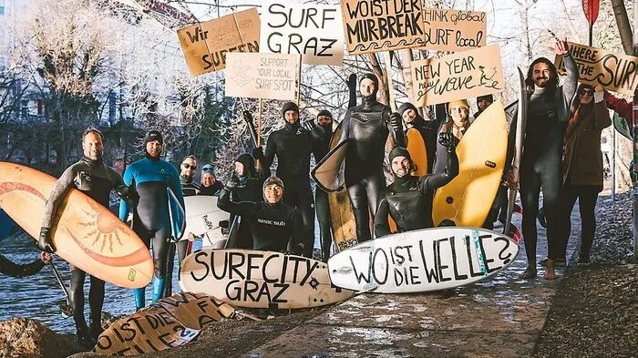 Die Szene kämpft um einen Surf-Spot