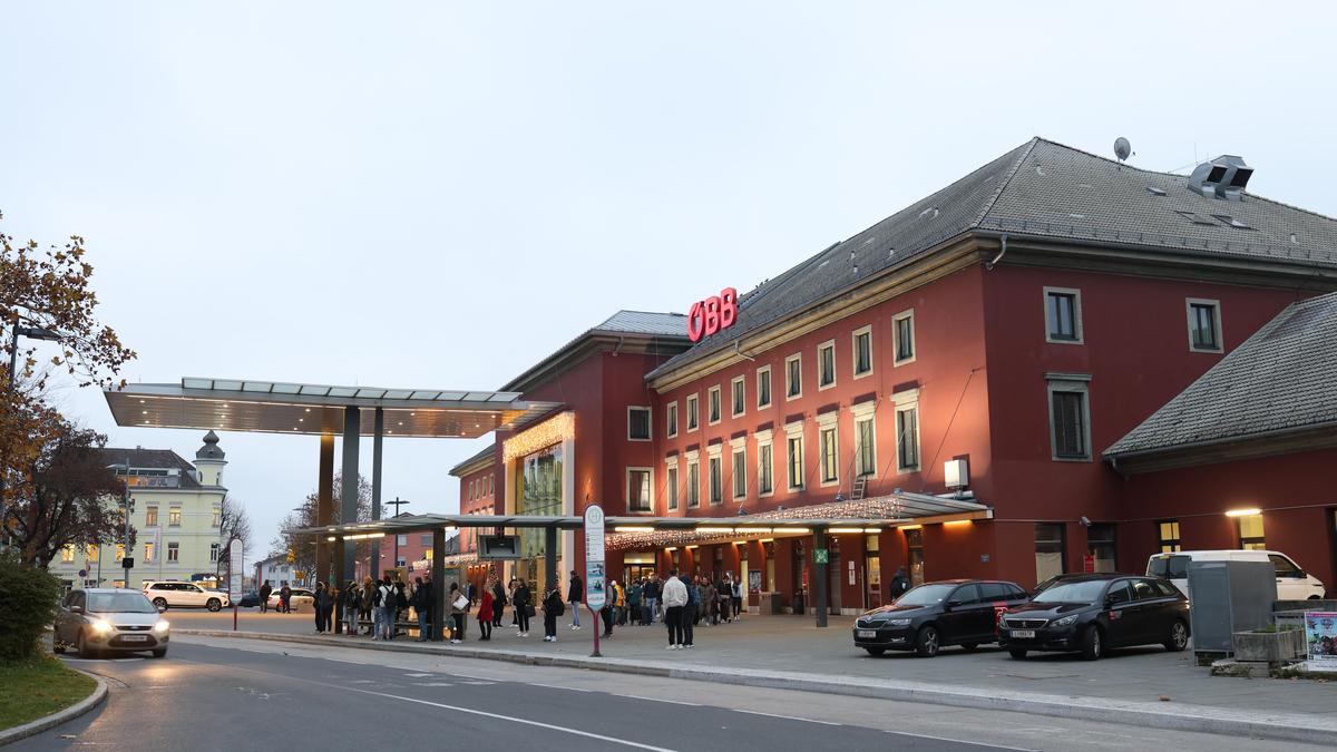 Am Bahnhof in Klagenfurt musste die Polizei anrücken