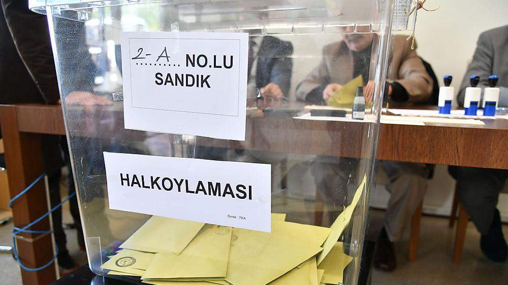 Türken in Österreich stimmen ab