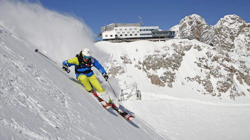 Am Freitag, dem 16. Oktober startet der Dachstein mit zwei Liften in die Skisaison
