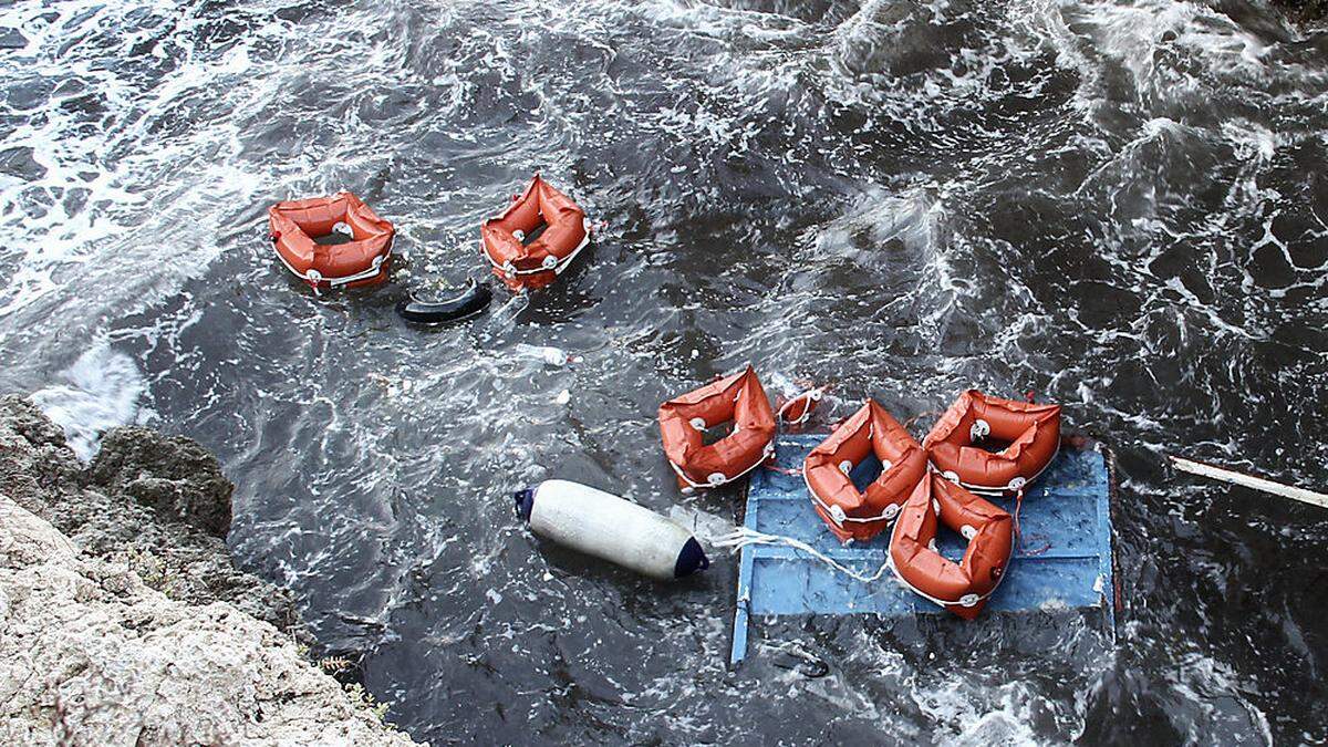 Überreste des Unglücks vor Lampedusa