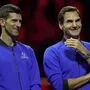 Novak Djokovic mit Roger Federer