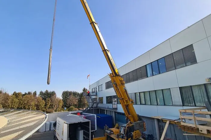 Es ist damit zu schwer, um es auf den Gängen des Krankenhauses zu bewegen.