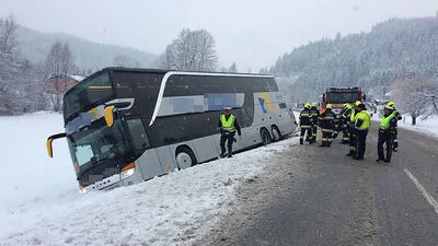 Busunfall auf der Ossiacher Straße