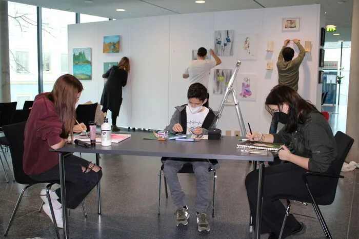 Unter dem Motto "Das ist unsere Kunst" sind Arbeiten von insgesamt elf Nachwuchskünstlern im Kunsthaus Weiz zu sehen.