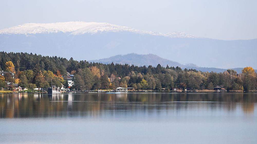 Am Klopeiner See wird ein Seegrundstück versteigert