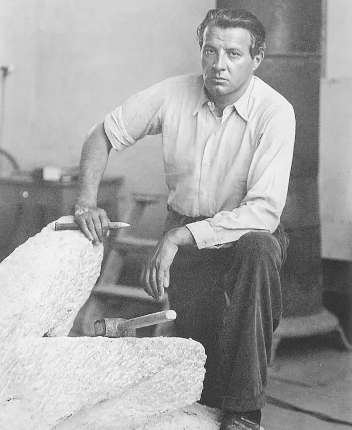 Fritz Wotruba in seinem Atelier in Wien, 1947/48