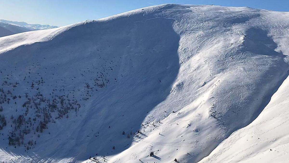 Das Schneebrett wurde von den Tourengehern selbst ausgelöst