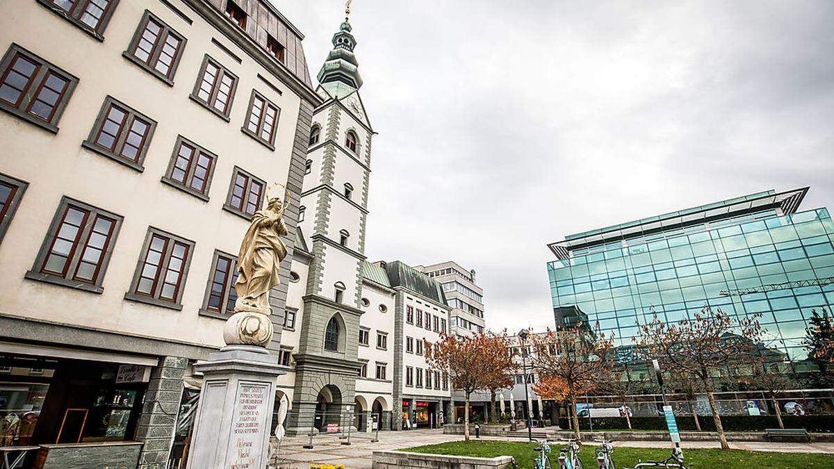 Beim Klagenfurter Dom soll ein Urnenfriedhof entstehen