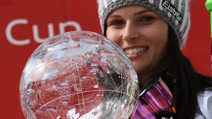 In den Saisonen 2013/2014 und 2014/2015 holte sich Anna Veith zweimal hintereinander den Gesamtweltcup und die damit verbundene große Kristallkugel.