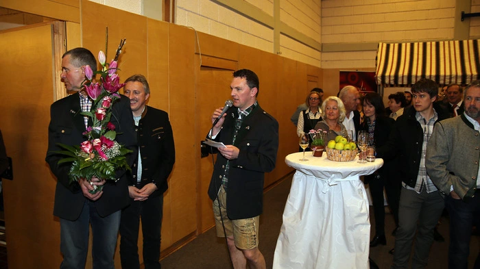 Regierungskommisär Thomas Wild konnte unter den zahlreichen Weinliebhabern auch den Landtagsabgeordneten Erwin Gruber begrüßen.