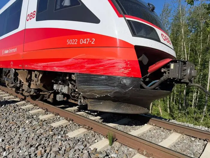 Beschädigungen an der Cityjet-Garnitur