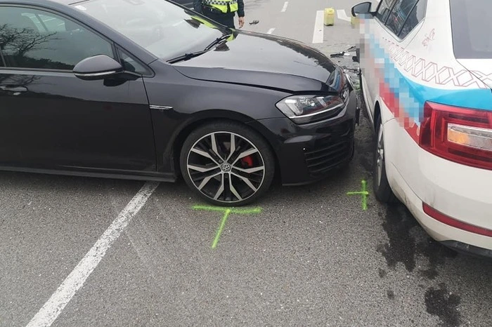 Klicken Sie sich durch weitere Bilder.